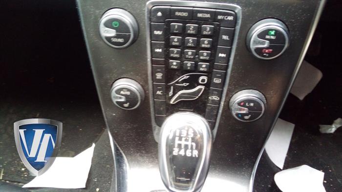 Volvo V40 2.0 D3 20V Skrotfordon (2013, MISTY BLUE P10000)