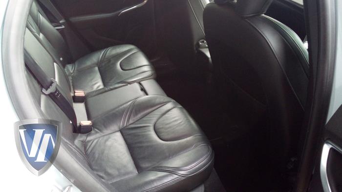 Volvo V40 2.0 D3 20V Skrotfordon (2013, MISTY BLUE P10000)