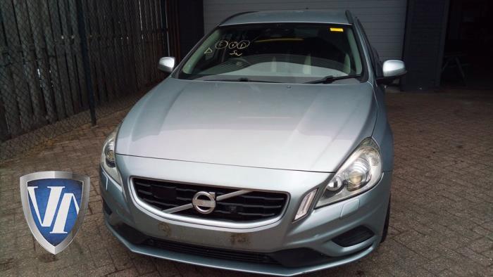 Volvo V60 I 1.6 DRIVe Sloopvoertuig (2011, Metallic, Grijs)