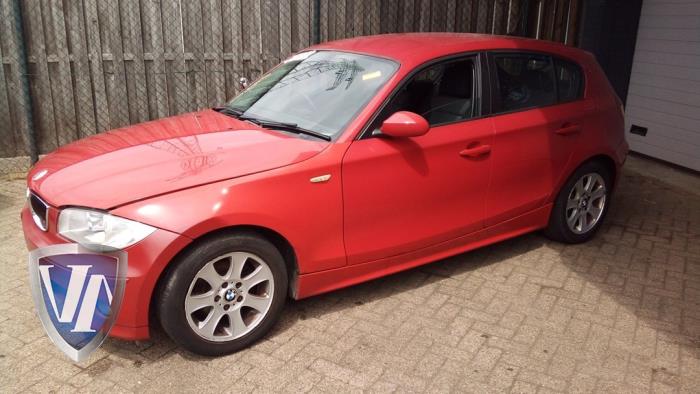 BMW 1 serie 116i 1.6 16V Sloopvoertuig (2005, Rood)