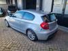 BMW 1 serie 120i 16V Skrotfordon (2008, GRIJS ZILVER)