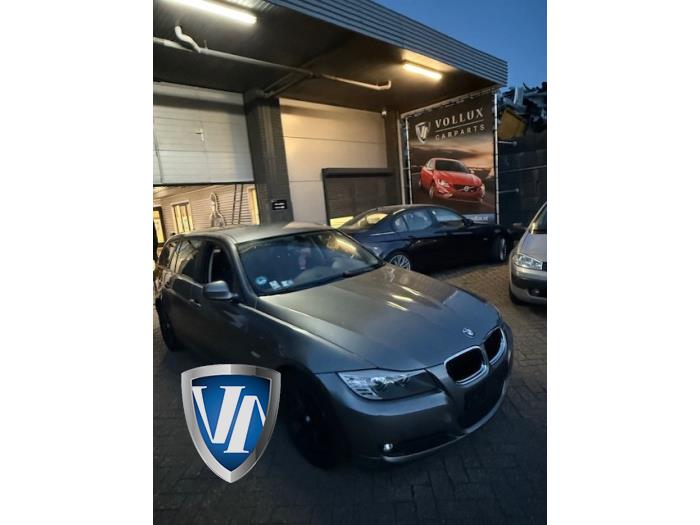 BMW 3-Serie Sloopvoertuig (2009, Metallic, Zilvergrijs)