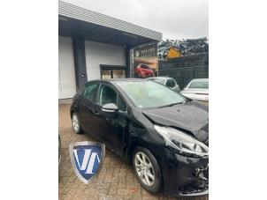 Peugeot 208 I 1.0 Vti 12V PureTech  (Skrot)