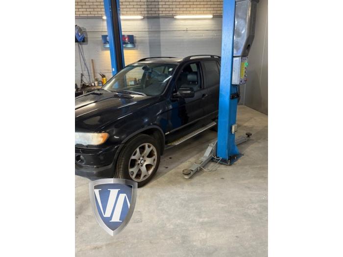 BMW X5 3.0d 24V Skrotfordon (2002, BLACK SAPPHIRE METALLIC)