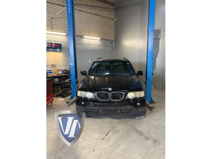 BMW X5 3.0d 24V Skrotfordon (2002, BLACK SAPPHIRE METALLIC)