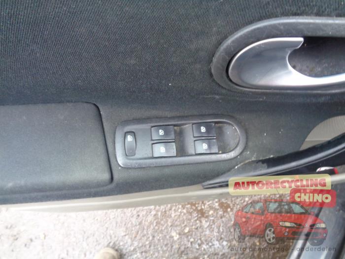 Renault Megane II Grandtour 1.5 dCi 100 Sloopvoertuig (2005, Zwart)