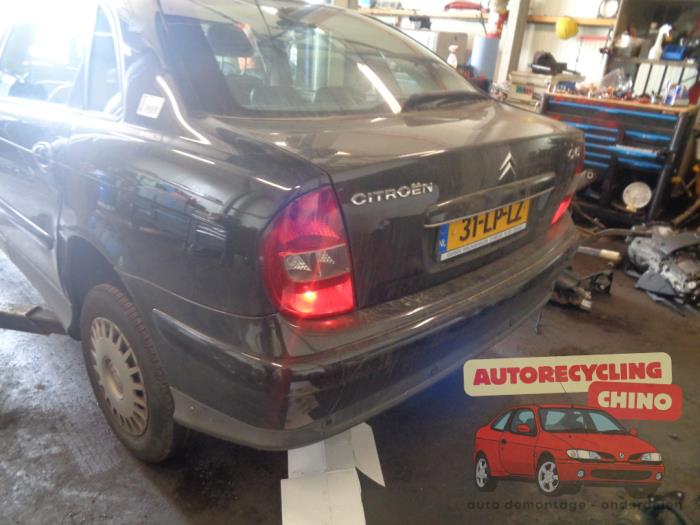 Citroen C5 I Berline 2.0 16V Skrotfordon (2003, ZWART)