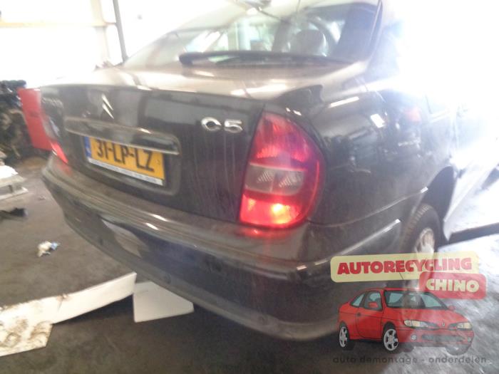 Citroen C5 I Berline 2.0 16V Skrotfordon (2003, ZWART)