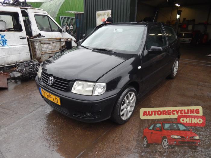 Volkswagen Polo III 1.4 16V 75 Sloopvoertuig (2001, Zwart)