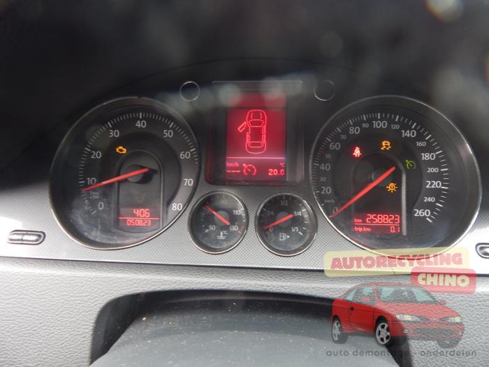 Volkswagen Passat 2.0 FSI 16V Sloopvoertuig (2005, Zwart)