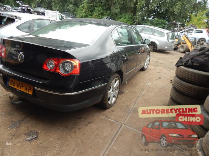 Volkswagen Passat 2.0 FSI 16V Sloopvoertuig (2005, Zwart)