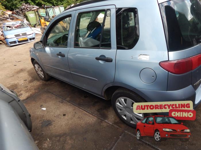 Mazda 2 1.4 16V Sloopvoertuig (2004, Zilver)