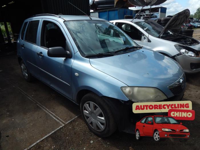 Mazda 2 1.4 16V Sloopvoertuig (2004, Zilver)