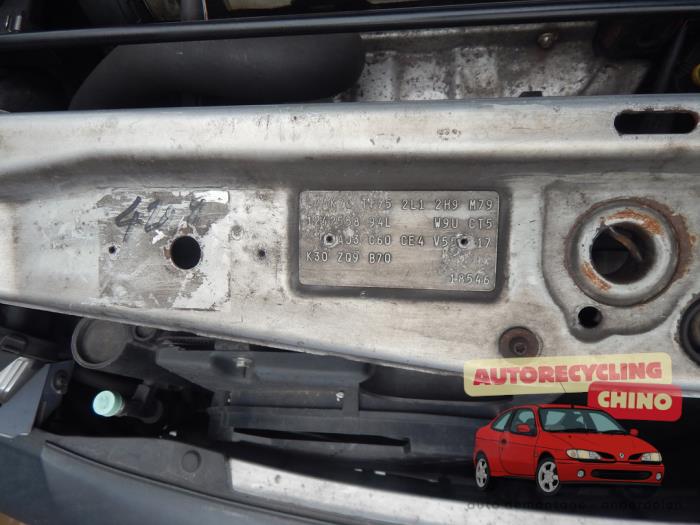 Opel Zafira 1.8 16V Skrotfordon (2001, GRIJS)