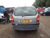 Opel Zafira 1.8 16V Skrotfordon (2001, GRIJS)