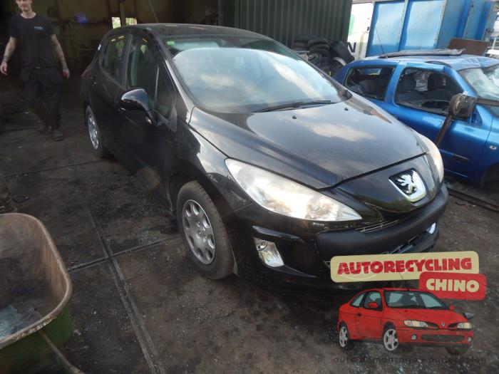 Peugeot 308 1.6 VTI 16V Skrotfordon (2009, ZWART)