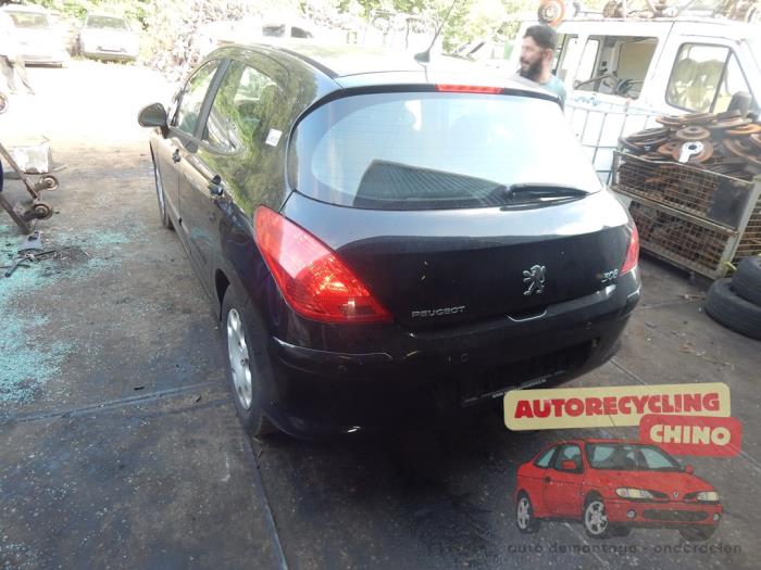 Peugeot 308 1.6 VTI 16V Skrotfordon (2009, ZWART)