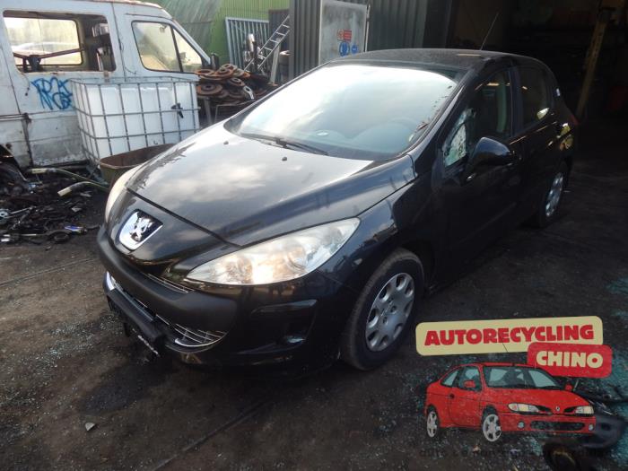 Peugeot 308 1.6 VTI 16V Skrotfordon (2009, ZWART)