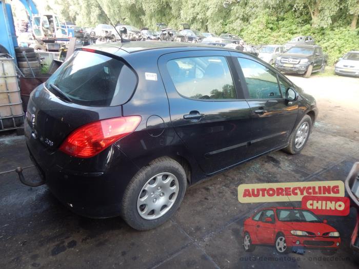 Peugeot 308 1.6 VTI 16V Skrotfordon (2009, ZWART)