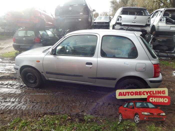 Nissan Micra 1.3 LX,SLX 16V Skrotfordon (2000, GRIJS)