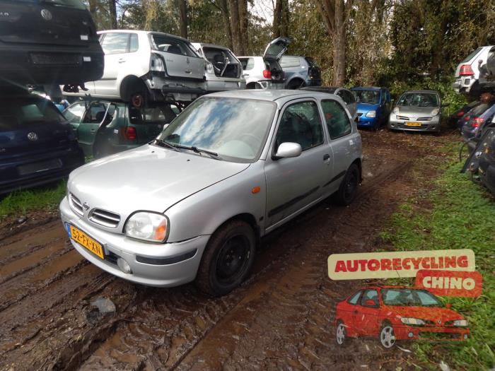 Nissan Micra 1.3 LX,SLX 16V Skrotfordon (2000, GRIJS)