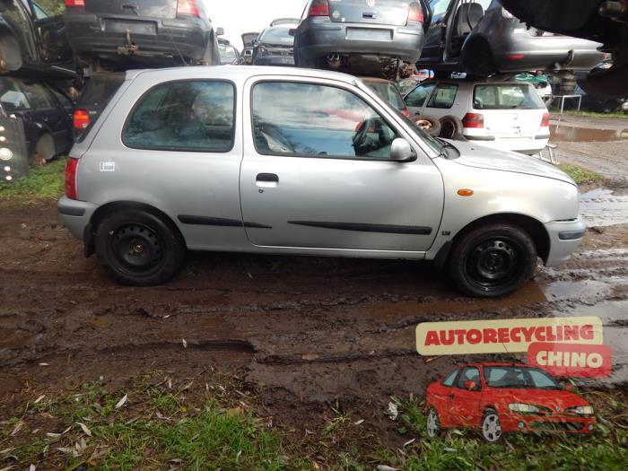 Nissan Micra 1.3 LX,SLX 16V Skrotfordon (2000, GRIJS)