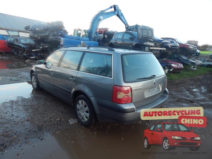 Volkswagen Passat Variant 2.0 20V Skrotfordon (2004, GRIJS)
