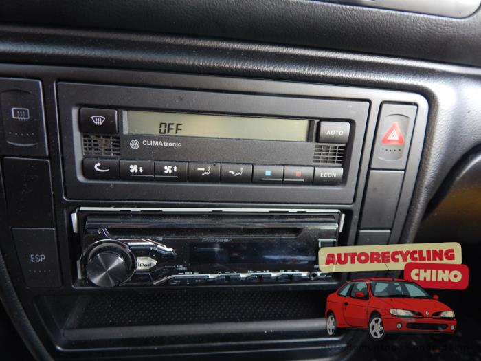 Volkswagen Passat Variant 2.0 20V Skrotfordon (2004, GRIJS)