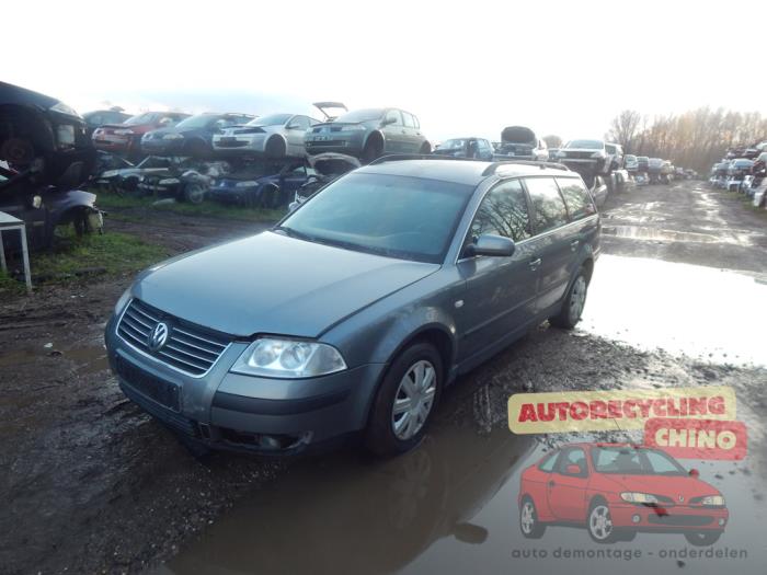 Volkswagen Passat Variant 2.0 20V Skrotfordon (2004, GRIJS)