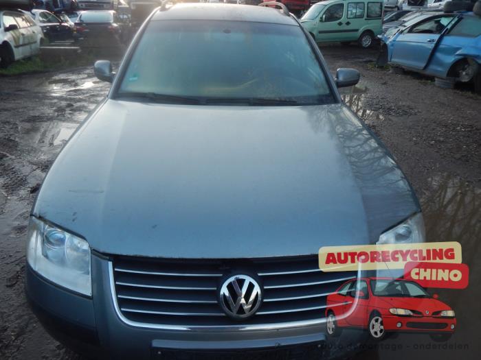Volkswagen Passat Variant 2.0 20V Skrotfordon (2004, GRIJS)
