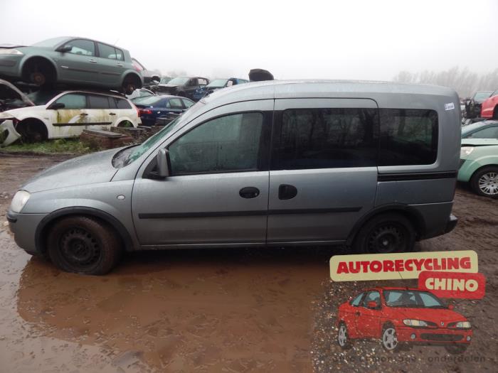 Opel Combo Tour 1.7 CDTi 16V Sloopvoertuig (2010, Grijs)