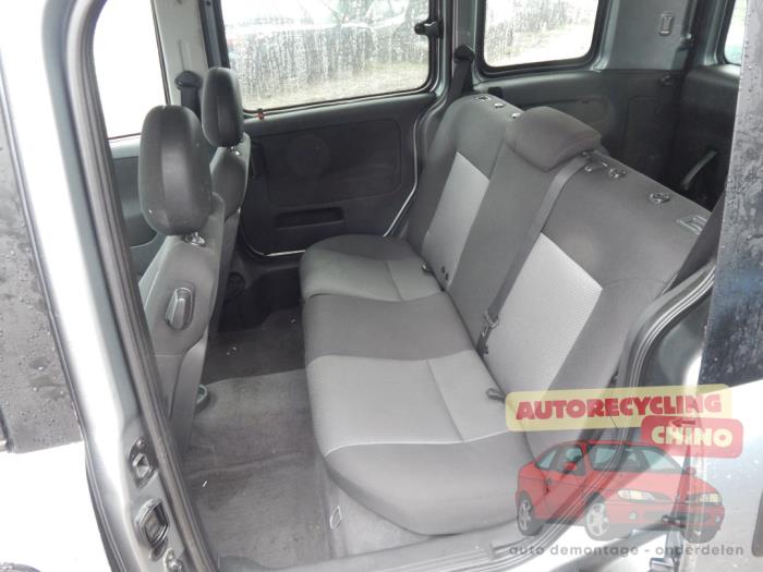 Opel Combo Tour 1.7 CDTi 16V Sloopvoertuig (2010, Grijs)
