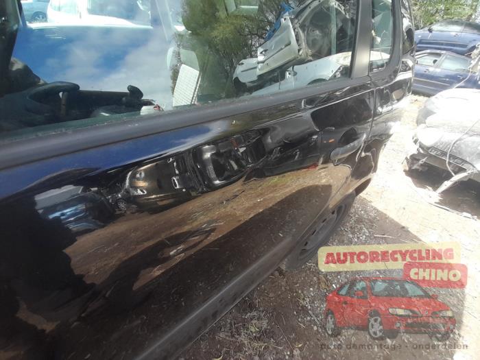 Volkswagen Polo IV 1.2 Sloopvoertuig (2005, Zwart)