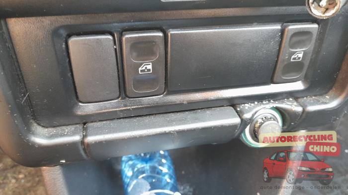 Volkswagen Polo III 1.6i 75 Sloopvoertuig (1999, Blauw)