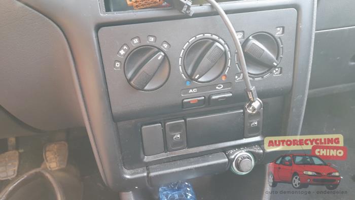 Volkswagen Polo III 1.6i 75 Sloopvoertuig (1999, Blauw)