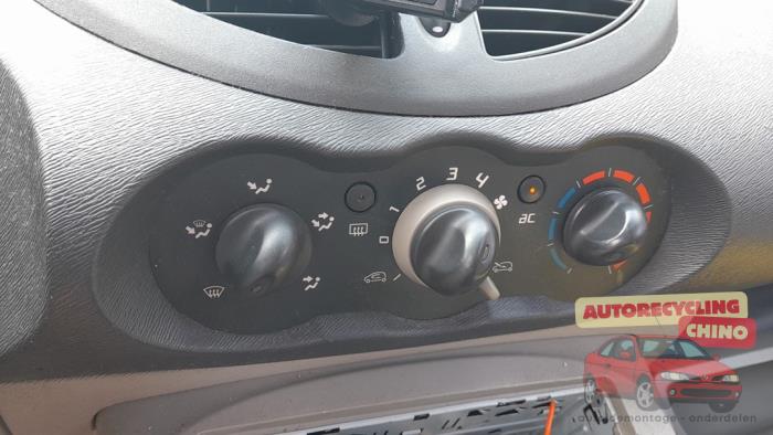 Renault Twingo II 1.2 Sloopvoertuig (2008, Blauw)