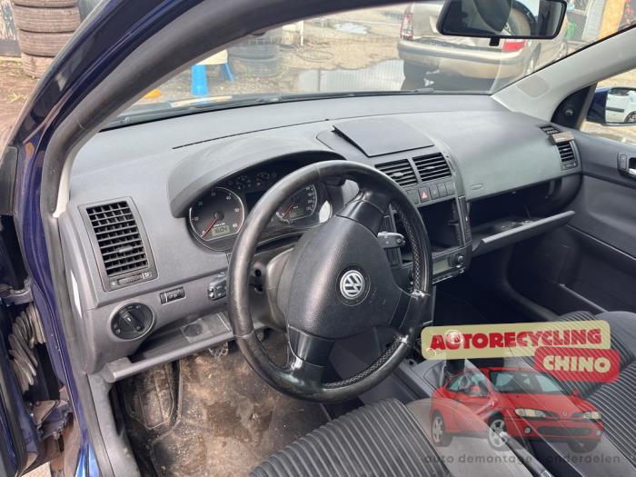 Volkswagen Polo IV 1.9 TDI 100 Skrotfordon (2007, BLAUW)