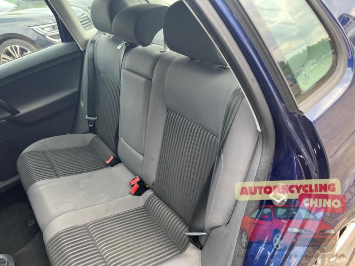 Volkswagen Polo IV 1.9 TDI 100 Skrotfordon (2007, BLAUW)