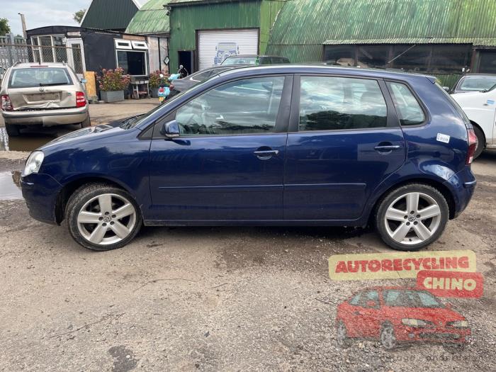 Volkswagen Polo IV 1.9 TDI 100 Skrotfordon (2007, BLAUW)