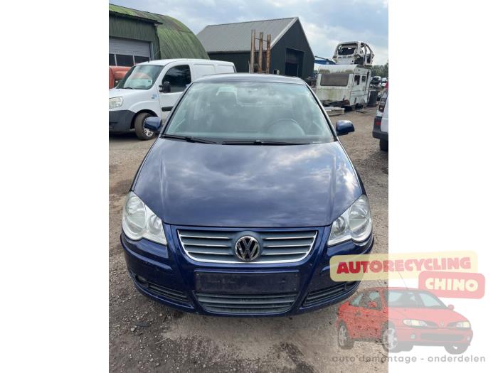 Volkswagen Polo IV 1.9 TDI 100 Skrotfordon (2007, BLAUW)