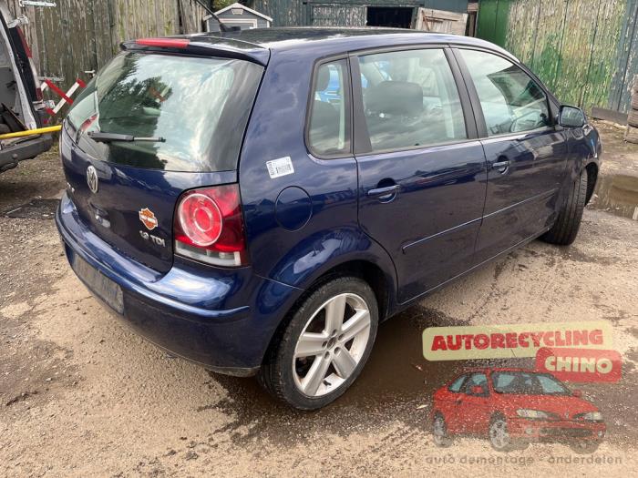 Volkswagen Polo IV 1.9 TDI 100 Skrotfordon (2007, BLAUW)