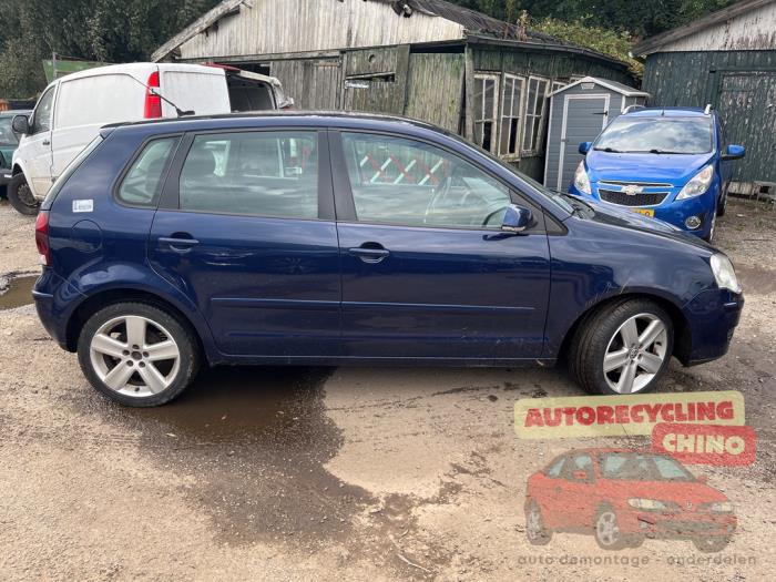 Volkswagen Polo IV 1.9 TDI 100 Skrotfordon (2007, BLAUW)