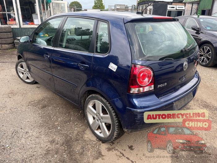 Volkswagen Polo IV 1.9 TDI 100 Skrotfordon (2007, BLAUW)