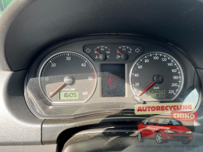 Volkswagen Polo IV 1.9 TDI 100 Skrotfordon (2007, BLAUW)