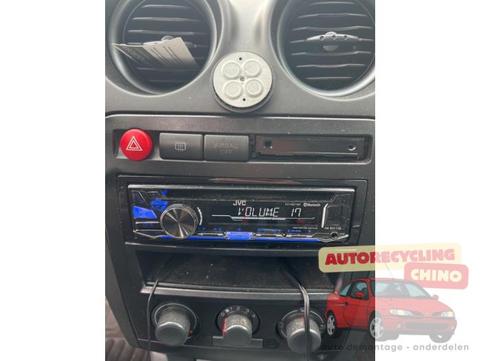 Seat Ibiza III 1.2 12V Skrotfordon (2006, GRIJS)