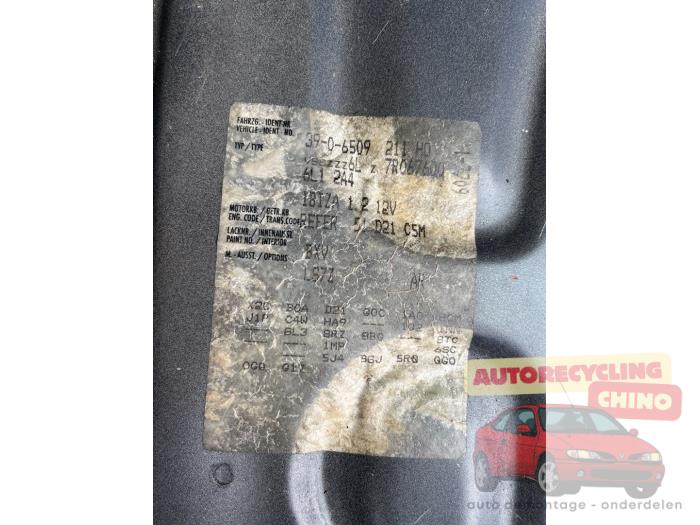 Seat Ibiza III 1.2 12V Skrotfordon (2006, GRIJS)