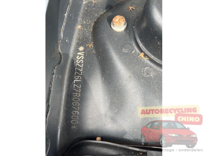 Seat Ibiza III 1.2 12V Skrotfordon (2006, GRIJS)