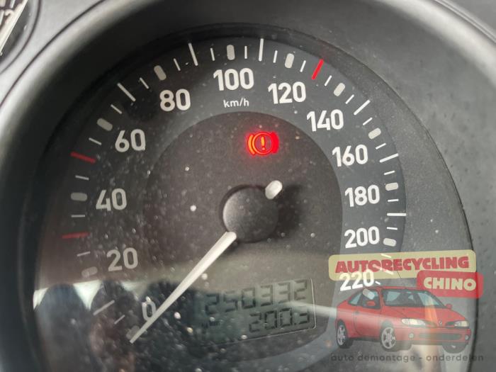 Seat Ibiza III 1.2 12V Skrotfordon (2006, GRIJS)