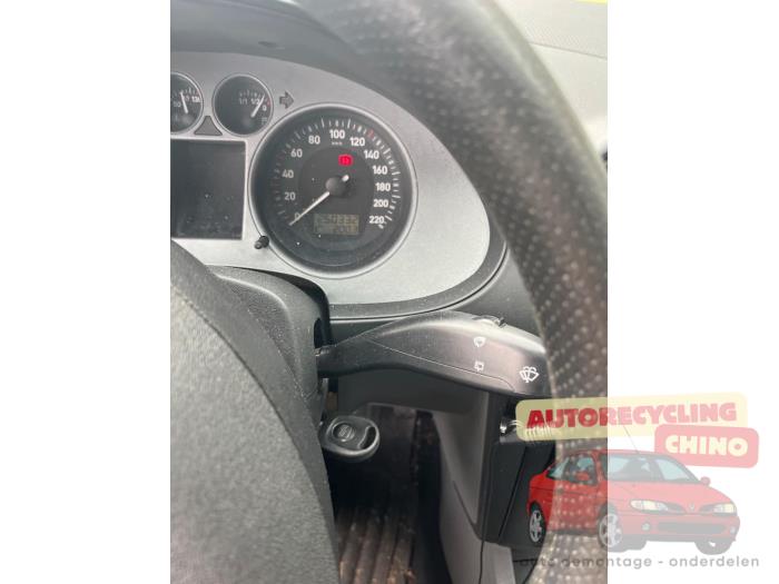 Seat Ibiza III 1.2 12V Skrotfordon (2006, GRIJS)