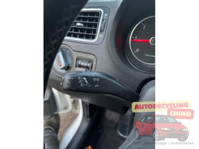 Volkswagen Polo V 1.2 TDI 12V BlueMotion Sloopvoertuig (2011, Wit)